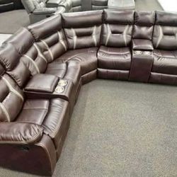 New Power Recliner Sectional Couch / Free Delivery 