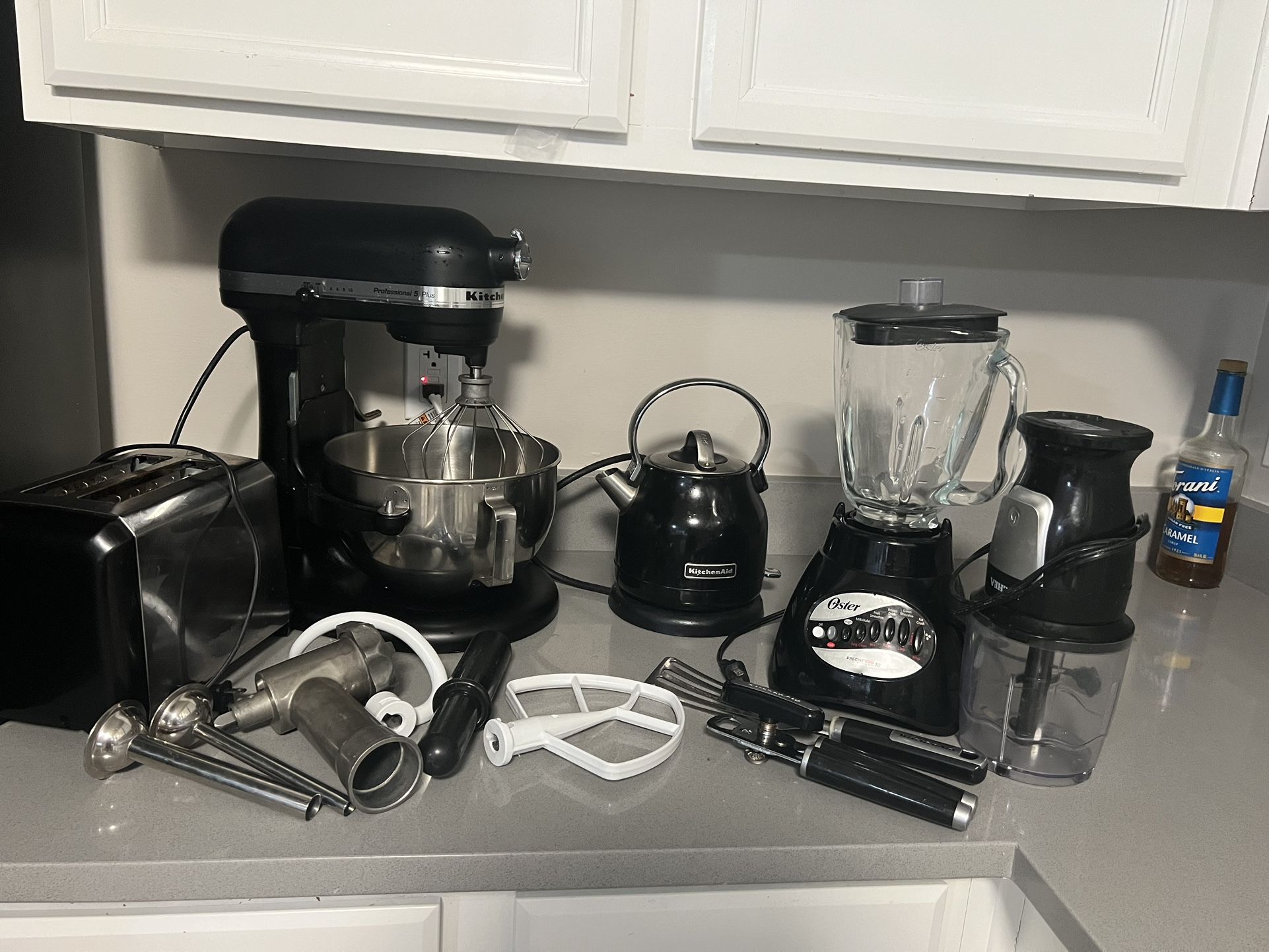 Kitchen Aid Mixer And Kettle. 