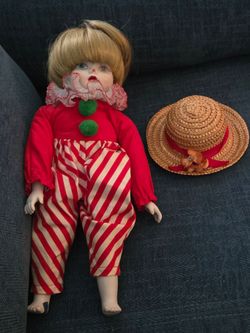 Porcelain musical doll plays the Beatles yesterday  perfect condition