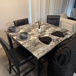 Dining Room Table With 4 Chairs