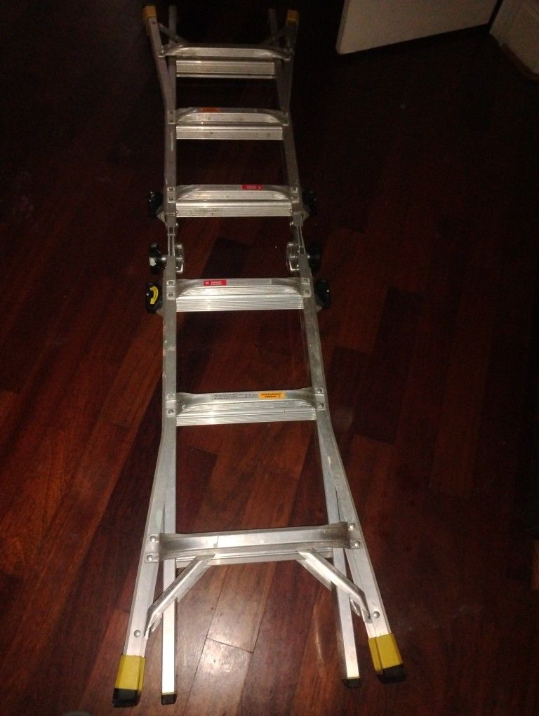 Gorilla Adjustable Ladder