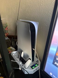 PlayStation 5 and Dell Monitor