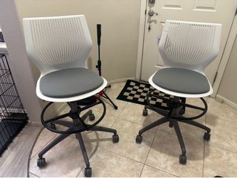 (2) KNOLL Multigenerational Stool Chairs NEW***