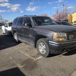 2004 GMC YUKON DENALI