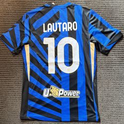 Inter Milan Lautaro medium 