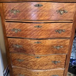 Antique early 1900’s dresser