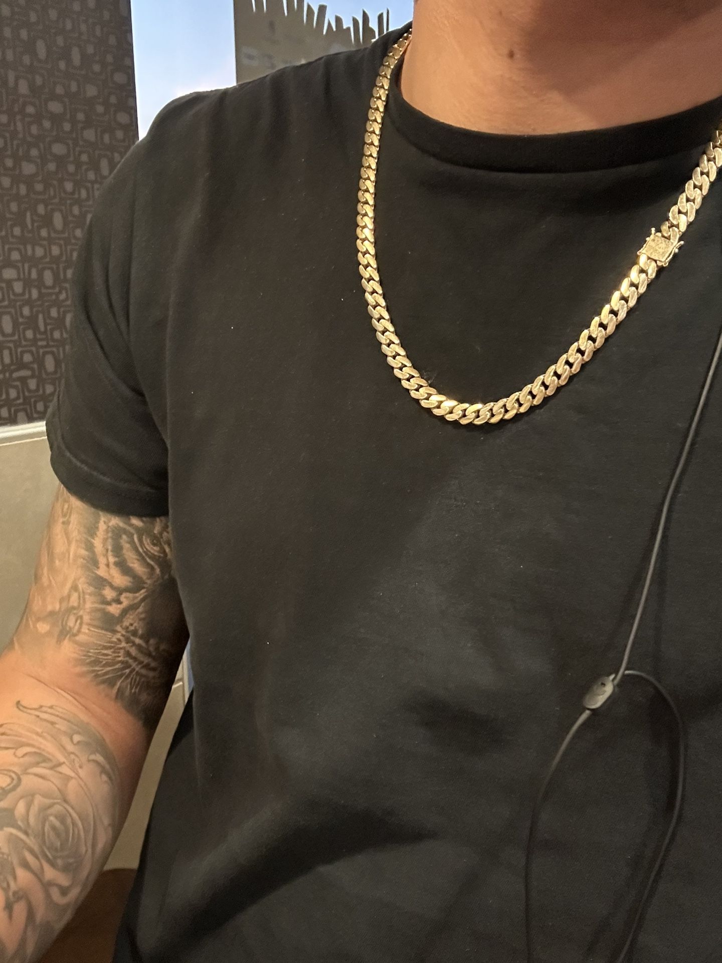 14k chain 46 grams