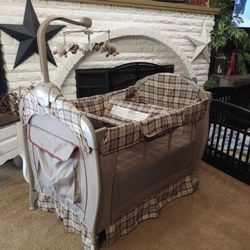 Eddie Bauer Pack n Play