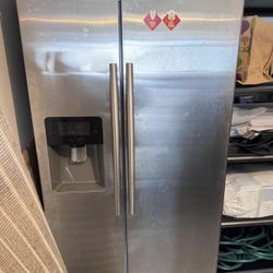 Samsung side by side door refrigerator