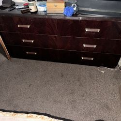 Dresser Set 