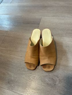 Size 7 Tan Mule Heels