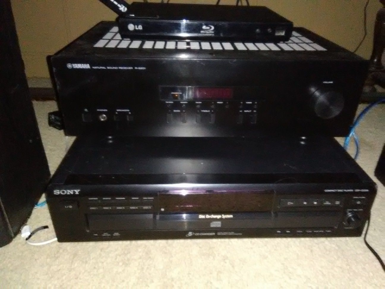 Yamaha receiver and Sony 5 disc changer with pair of Sony speakers