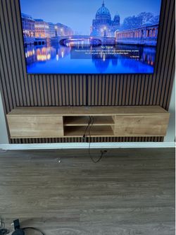 Tv stand / entertainment center