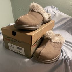 Size 8 Total Support Womens Slides
