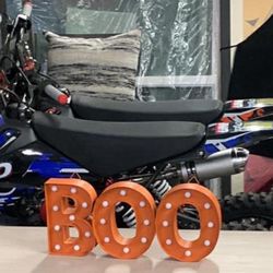 BOO Decoration Sign 