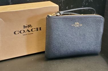Cute Coach wristlet