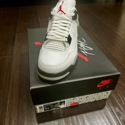 Jordan 4 White Cement Size 9.0
