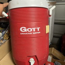 5 gallon water jug used $20 in n Lakeland 