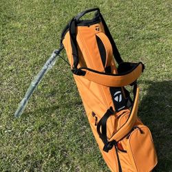 New - Taylormade Flextech TM24 Carry & Stand Bag