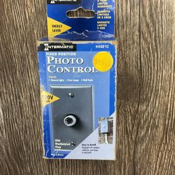 INTERMATIC FIXED POSITION PHOTO CONTROL