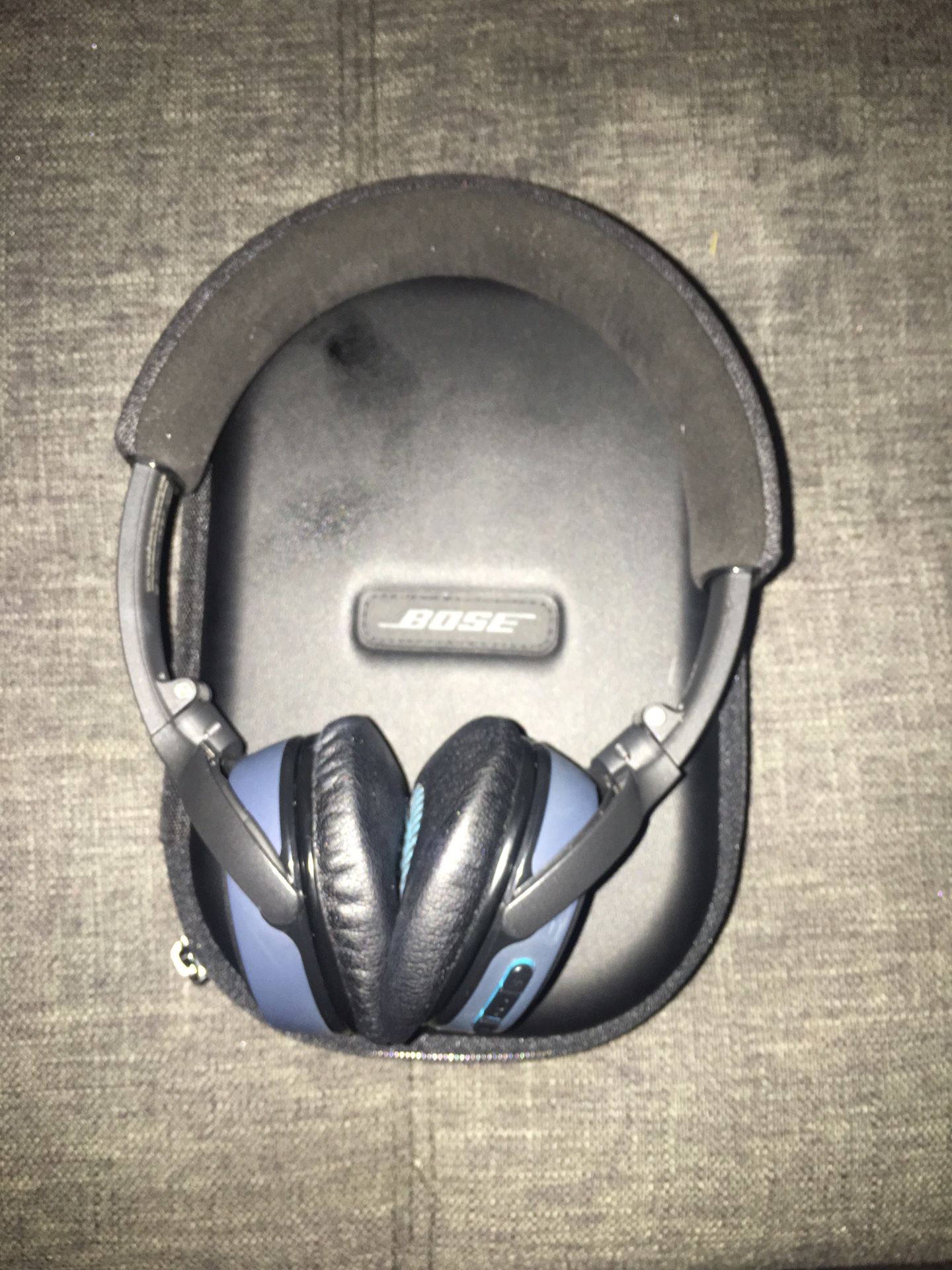 Perfect condition Bose sound link on ear Bluetooth headphones