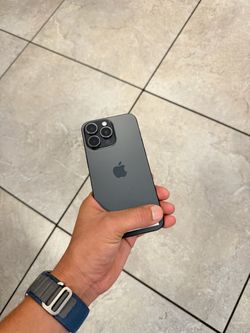 iPhone 15 Pro Max