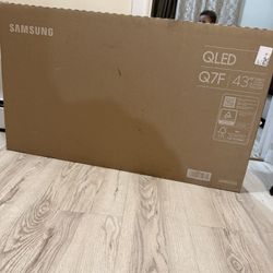 Samsung QLED 43”