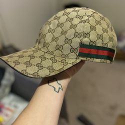  Authentic Gucci Ball Cap