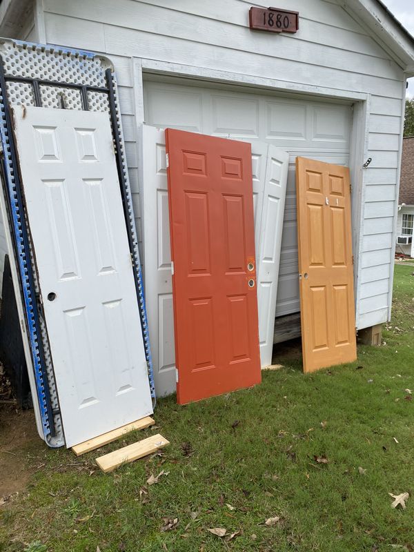 PRICED INDIVIDUALLY IN DESCRIPTION. 2 interior hollow core PRICED INDIVIDUALLY IN DESCRIPTION. 2 interior hollow core