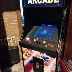 Classic  Arcade Machine Will 50 Games