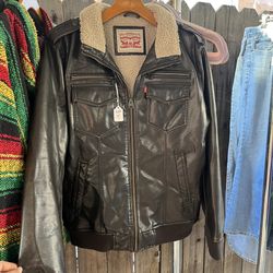 Black Leather  Levi Jacket fur 