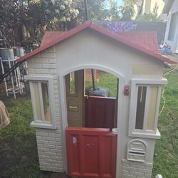 Little Tikes Cape Cottage Playhouse with Working Doors, Windows, and Shutters - Tan
