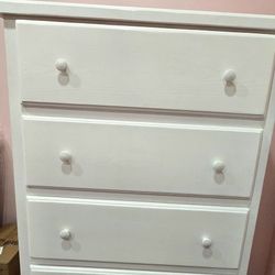 Clean White 5-Drawer Chest / Tall Dresser - Great Condition