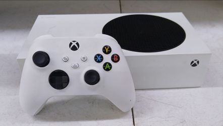 Xbox Series S Console with Controller (CGH048768)