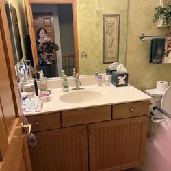 49x22 Vanity Top And Faucet