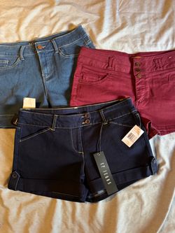 Lot of juniors shorts