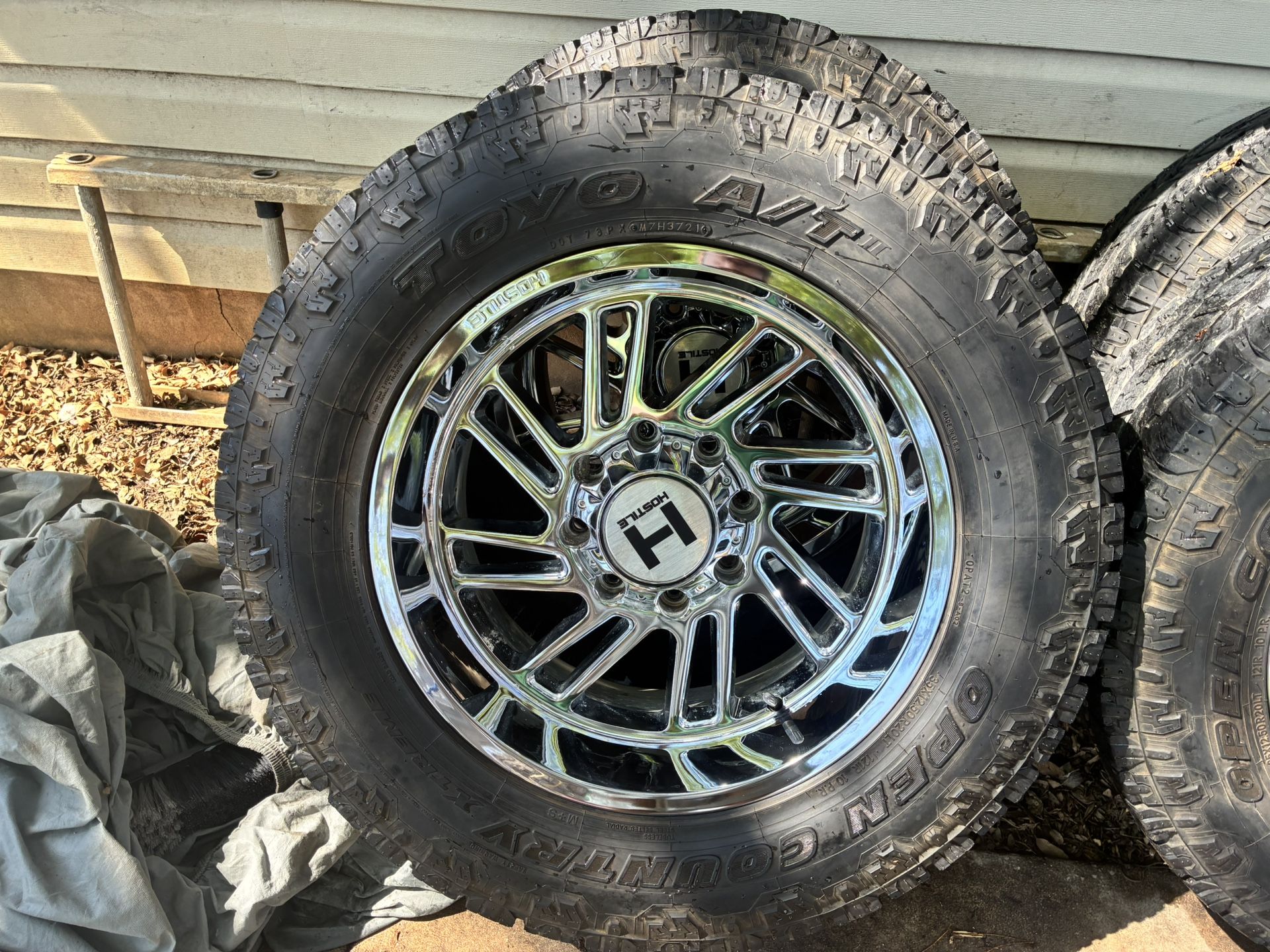 20” Chrome Hostiles On 35s 8 Lug Wheels Rims for Sale in San Antonio ...