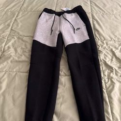 Nike Tech Black And Gray Sweatpants 