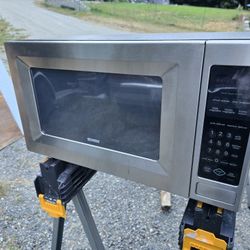 1,200 Watt Microwave