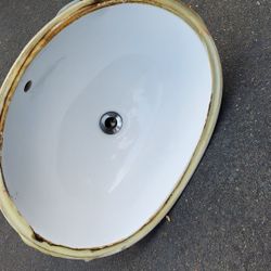 Sink - White, Underneath 