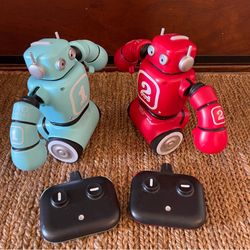 FAO Schwarz Robot Knockout Game