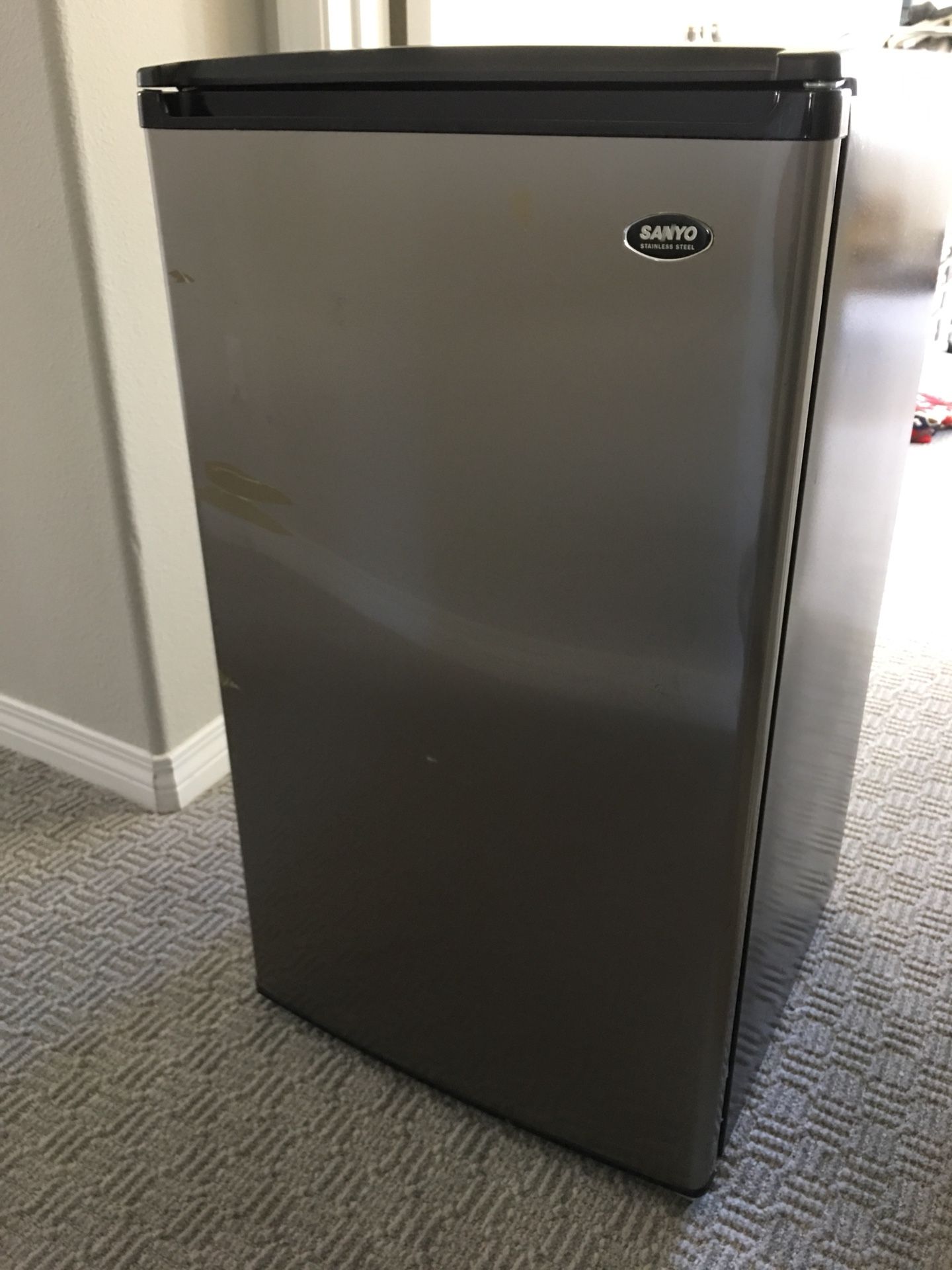 Sanyo refrigerator good condition,New Products : American Fashion Style Bags On Sale