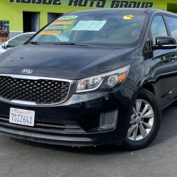 2017 KIA Sedona