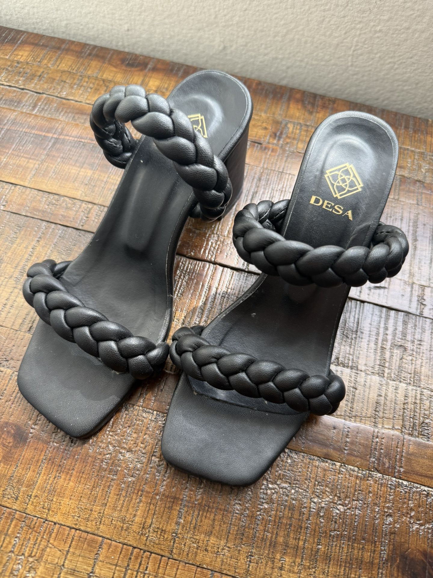Block-heeled Sandal