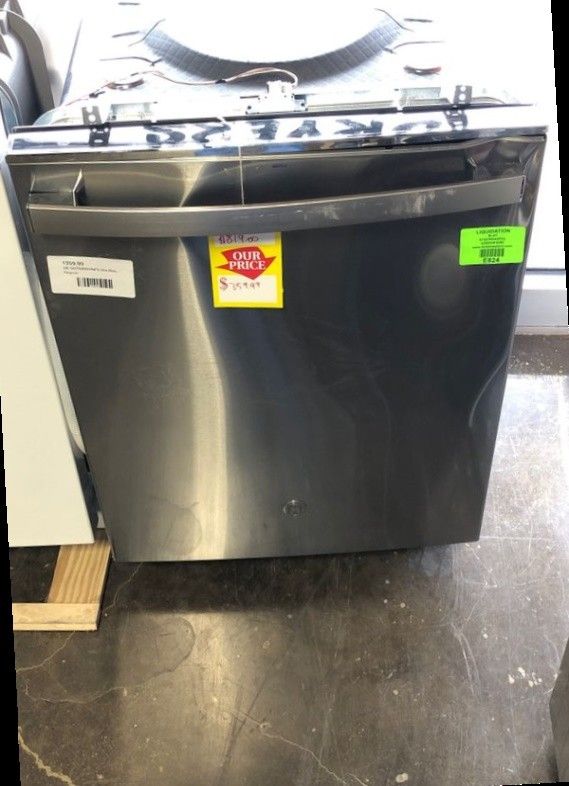 Brand New GE Dishwasher (Model:GDT645SYNFS)