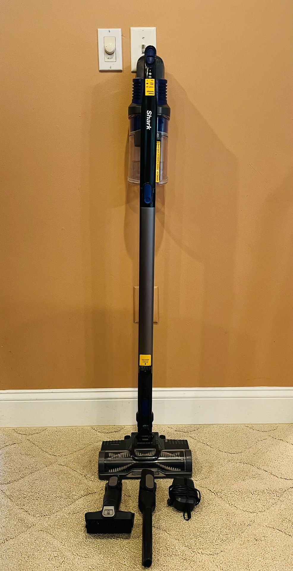 Shock Rocket Cordless, Slim Vacuum Cleaner