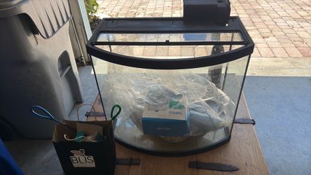 Top fin 35 gallon fish tank