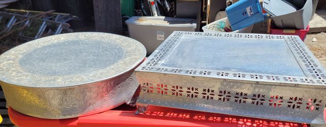 Cake stands