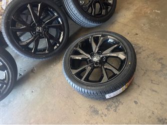 18” Honda civic rims with new tires ,,firm price,,,