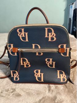 Dooney & bourke